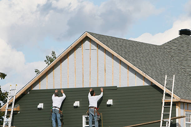 Professional Siding Replacement technician working in Russellville, OH
